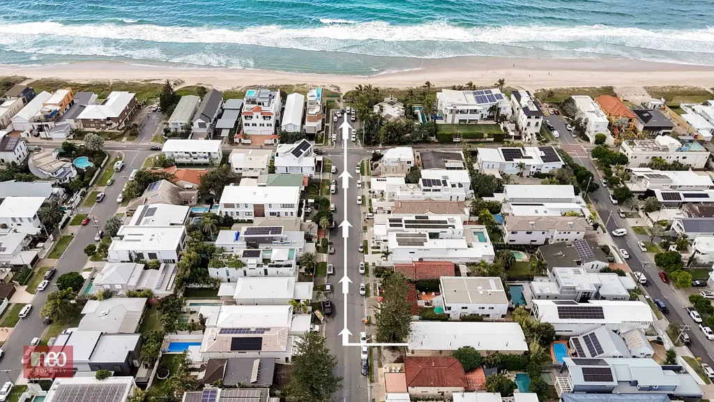 Mermaid Beach 3બેડરૂમ Beachside Opportunity in the Heart of Mermaid Beach