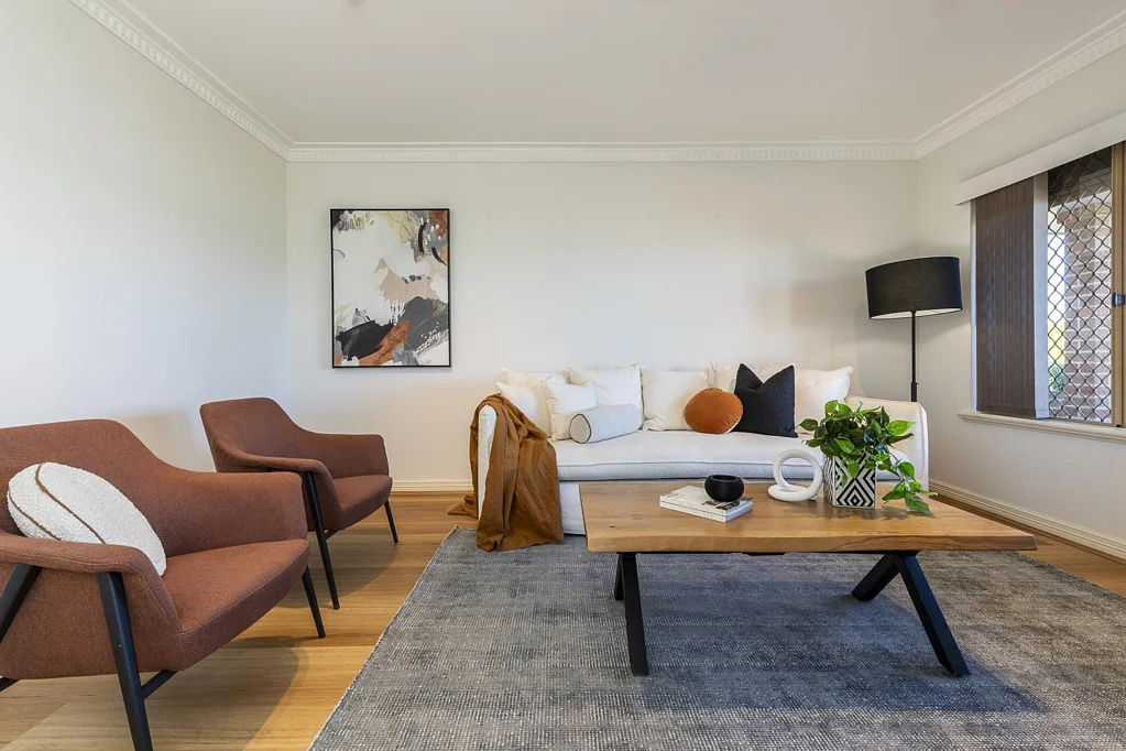 Joondanna 3 Bedroom Breathtaking Panoramic Views from Both Levels!