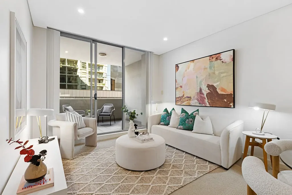 Bondi Junction 1Zimmer Spacious One-Bedroom Apartment with Private Balcony & Secure Parking