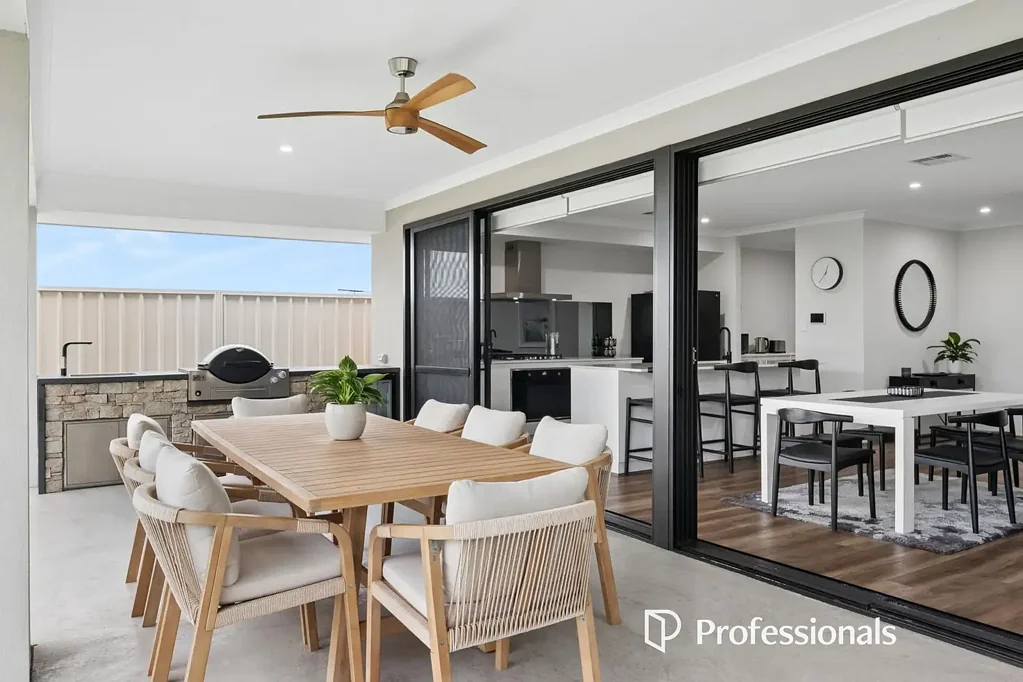 44 Carnegie Parade, Success, WA 6164