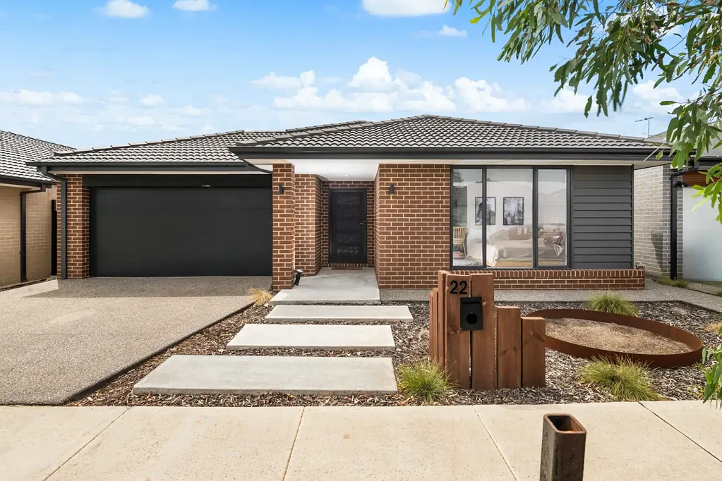 Modern Family Living with Multiple Living Zones & Club Coridale Access