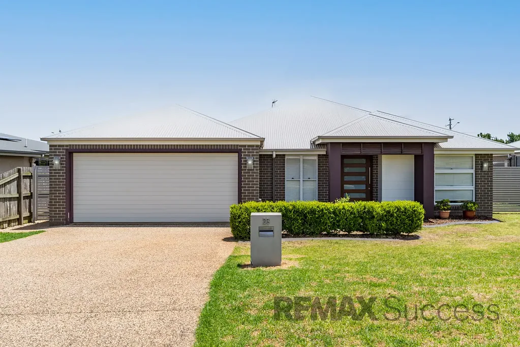 Spacious Family Home with Multiple Living Areas and Great Outdoor Entertaining