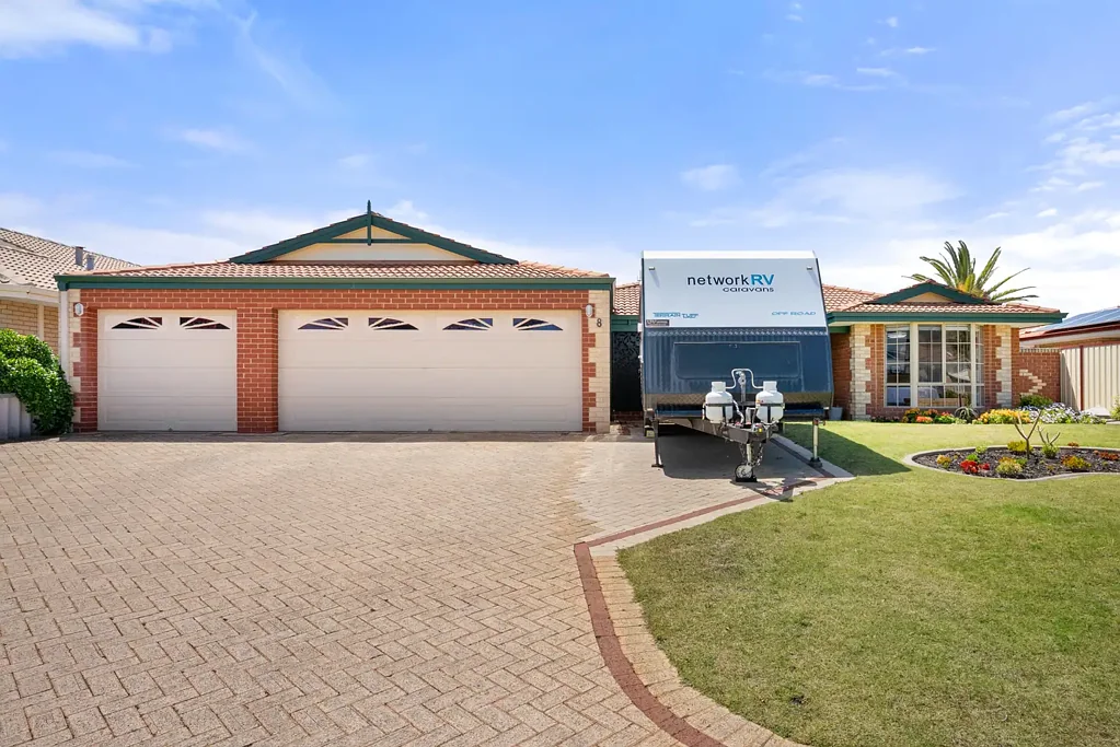 8 Bolivar Court, Safety Bay, WA 6169