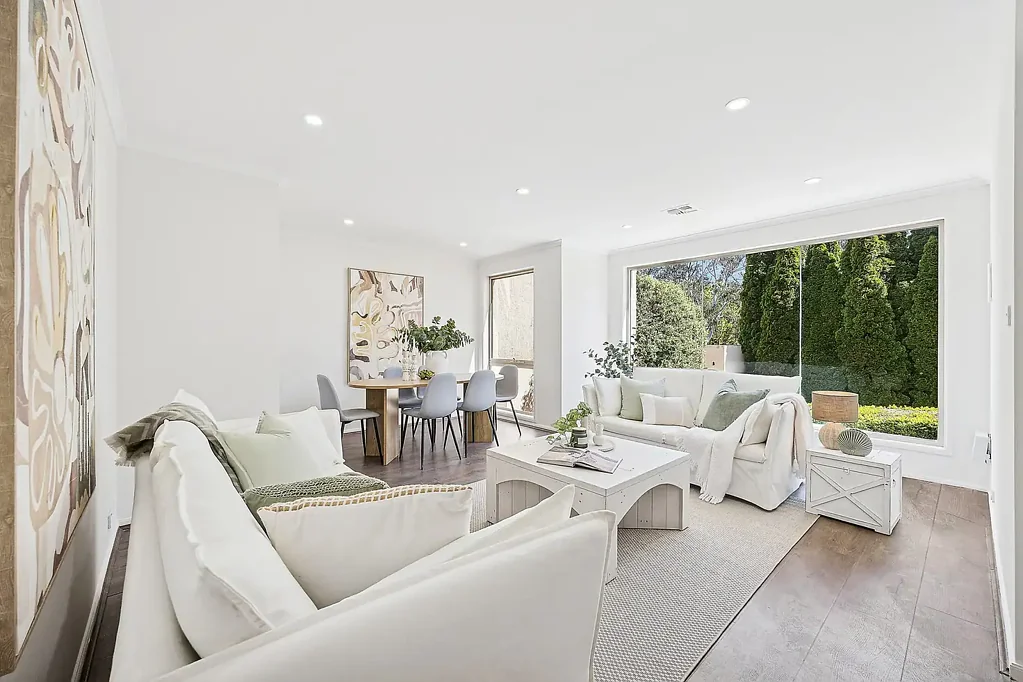 Palmerston 4房  Light-Filled Home Offering Comfort and Flexibility