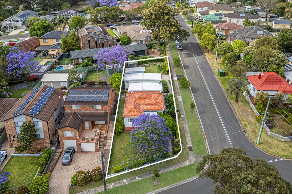 42 Woronora Crescent, Como, NSW 2226
