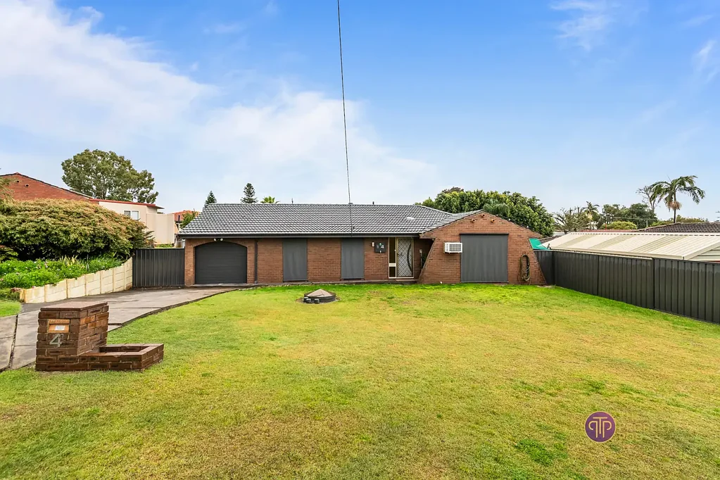 Family Home with Ducted Air Conditioning & Solar HWS
