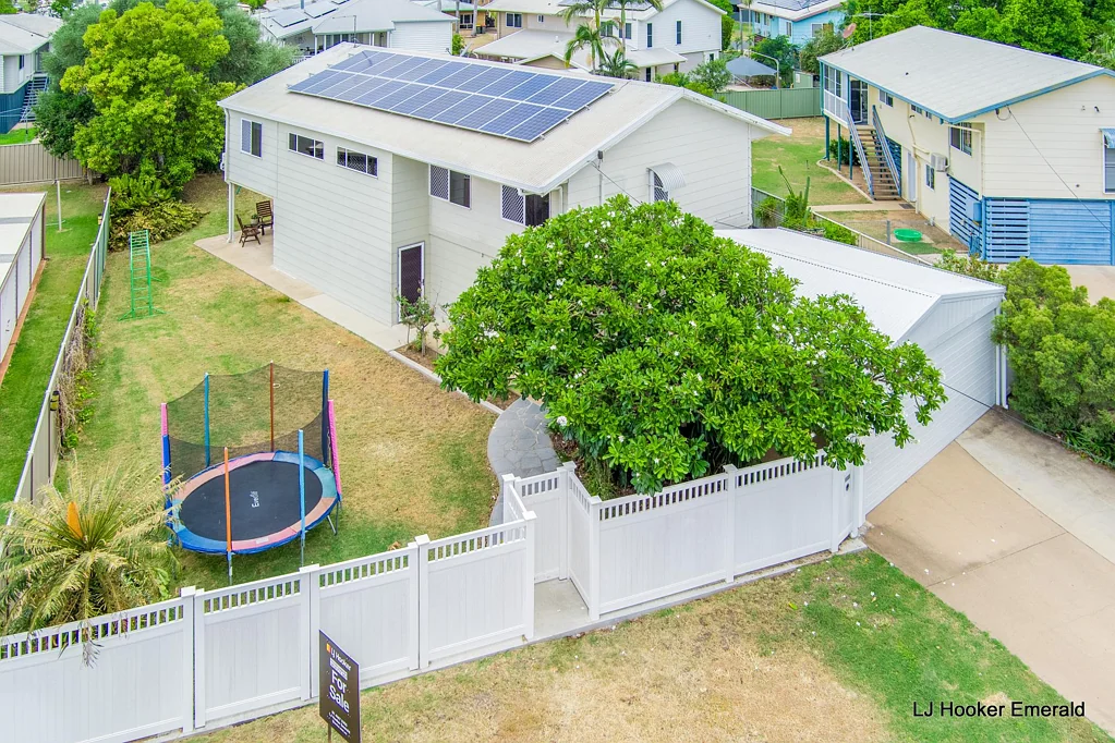 Emerald 3部屋 BEAUTIFUL HIGHSET HOME - PERFECT FAMILY HOME