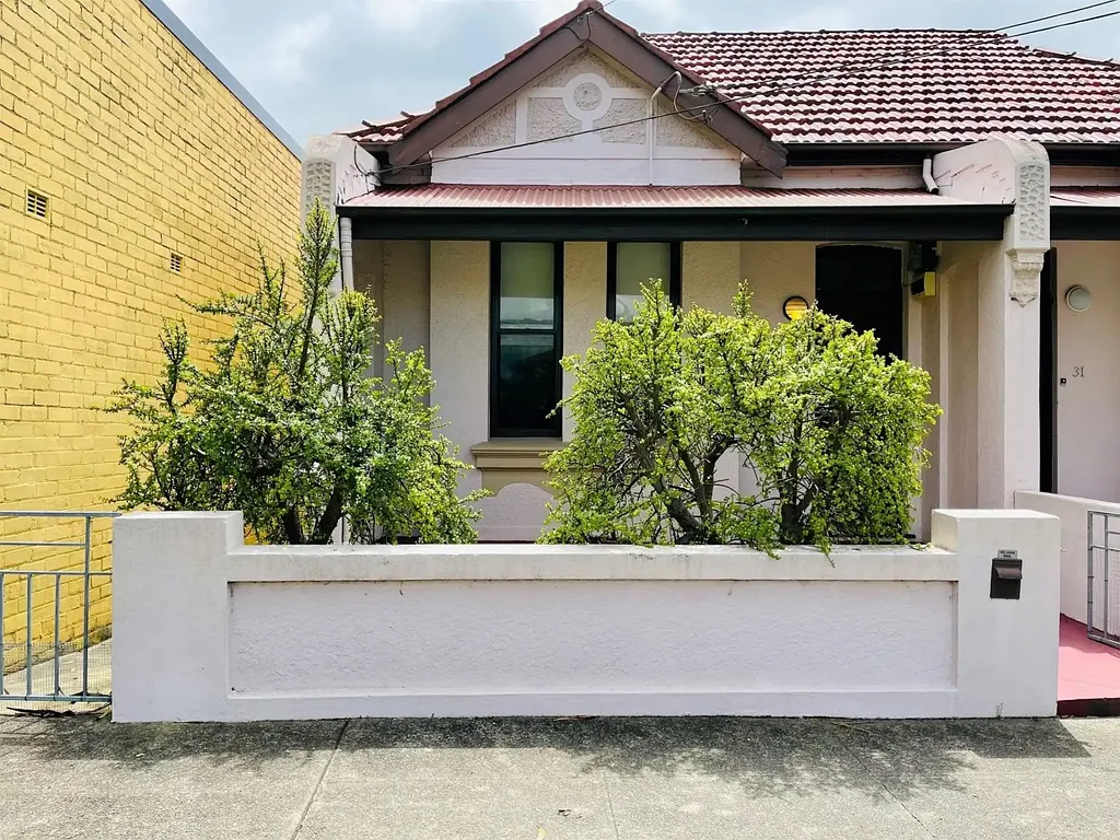 Spacious Home with Courtyard & Rear Lane Parking