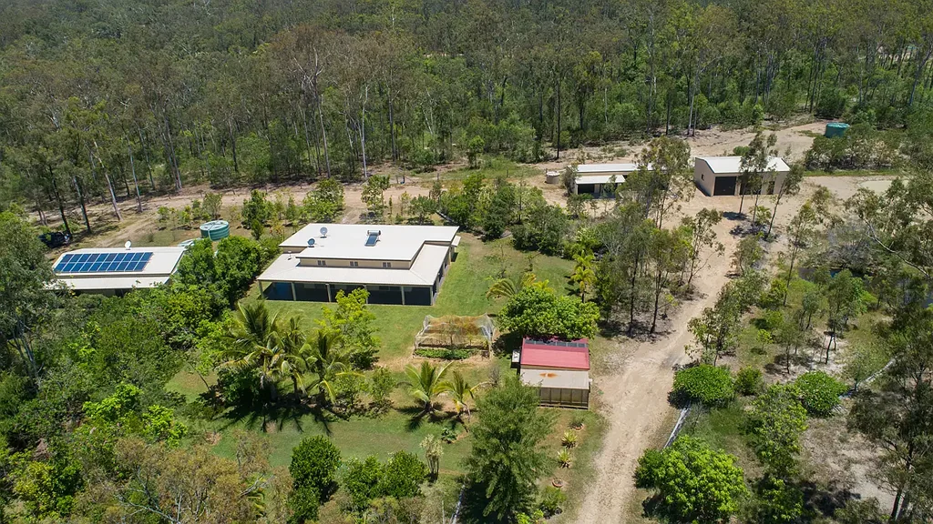 Euleilah Lifestyle Retreat With Modern Home & Big Sheds