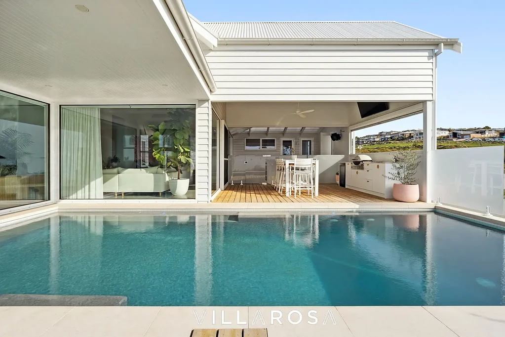 105 Stoneleigh Crescent, Highton, VIC 3216