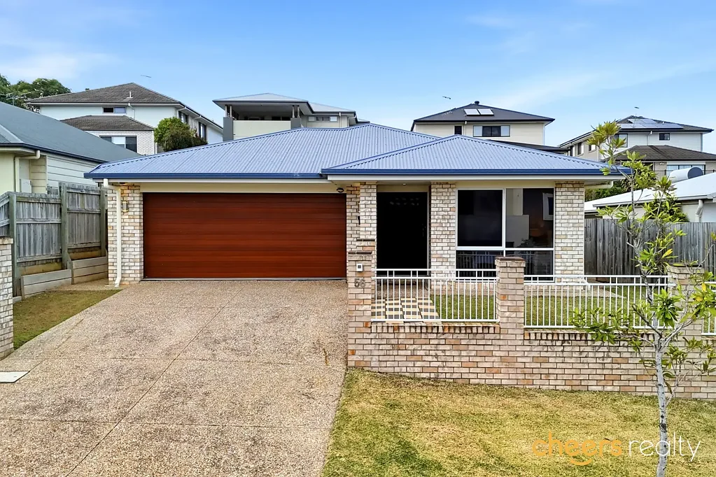 Modern Design Family Home in Central Location!