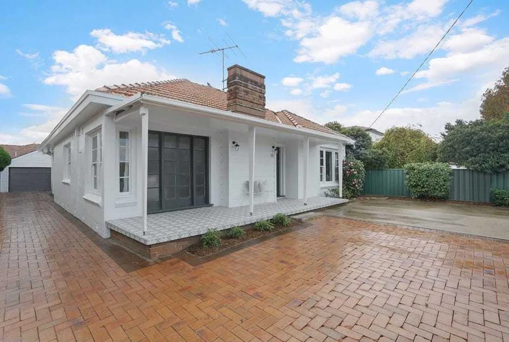 Modern & Spacious In Sought After Location