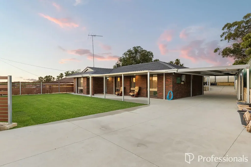 20 Bickner Way, Parmelia, WA 6167