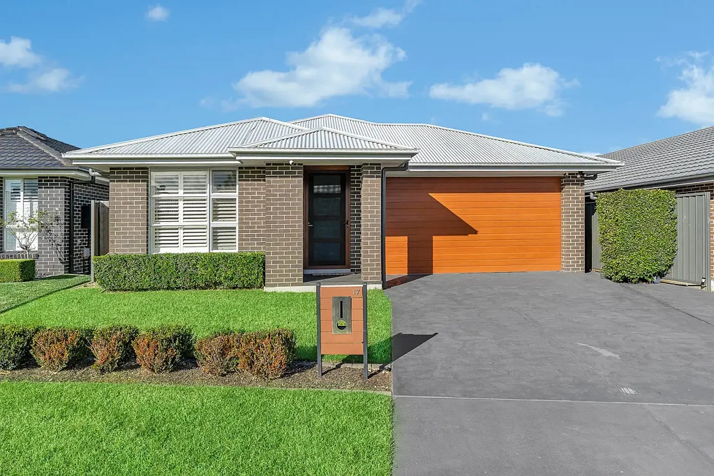 17 Mooney Street, Spring Farm, NSW 2570