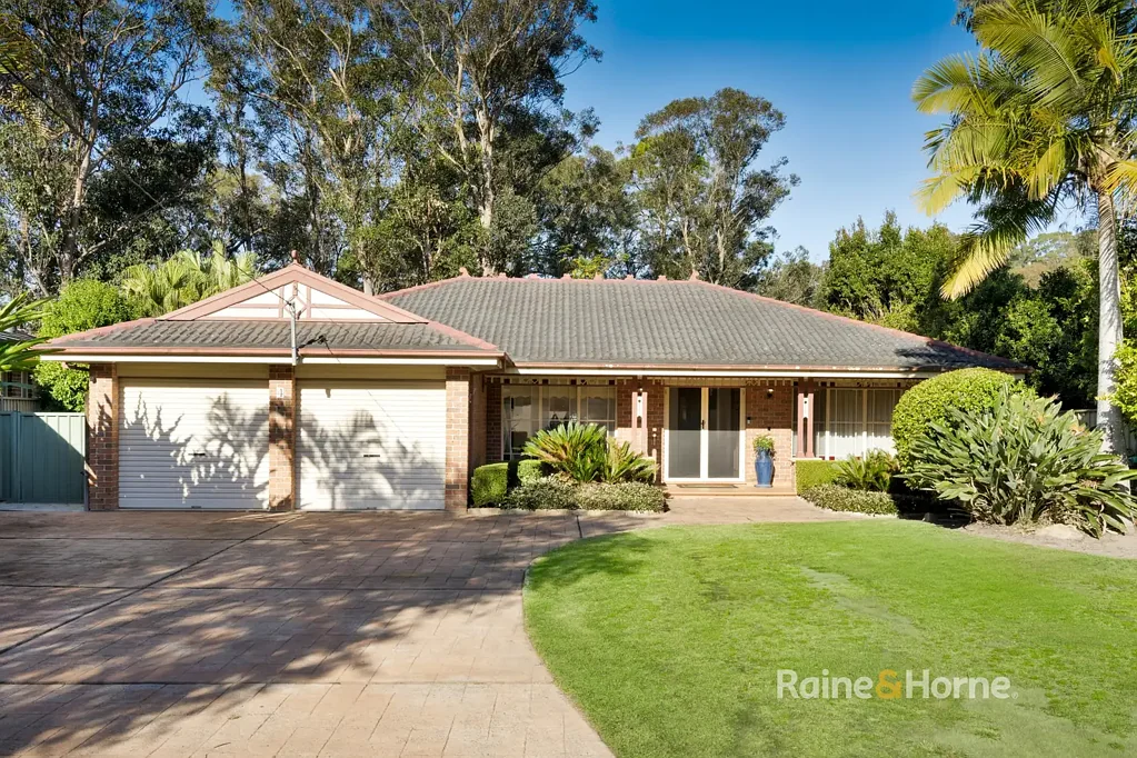 Umina Beach 6બેડરૂમ A Rare 1,083sqm Family Estate in Sought-After South Umina