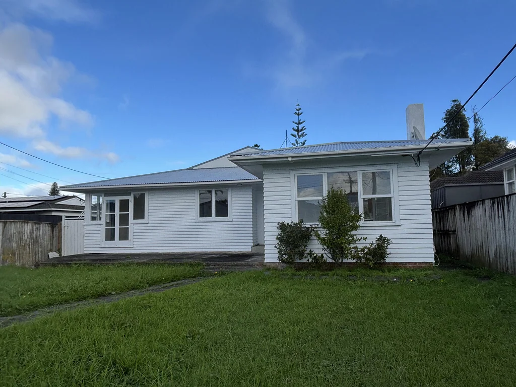 Comfortable Four Bedroom House in Milford