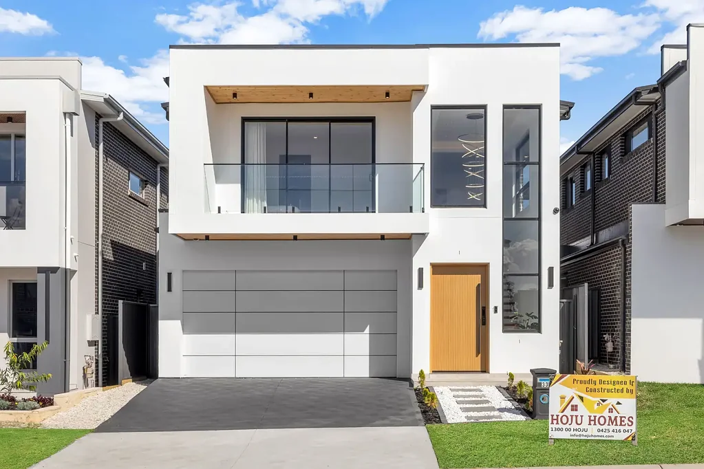 Box Hill 5 Slaapkamer #TeamSehgal Presents | North-East Facing Brand New Family Home!