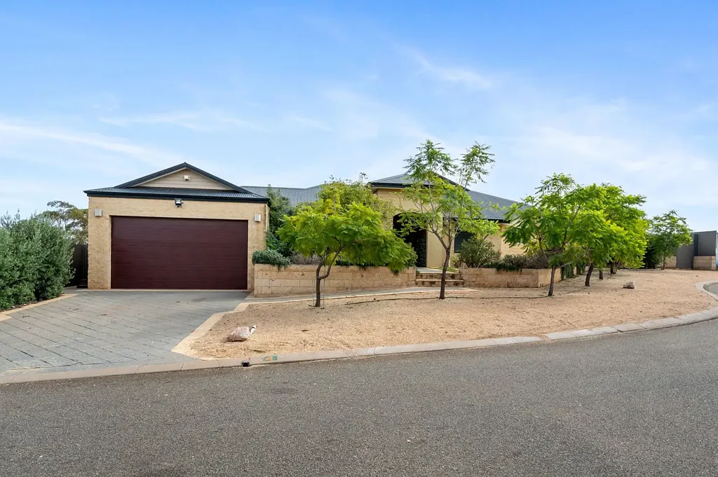 4 The Knoll, Somerville, WA 6430