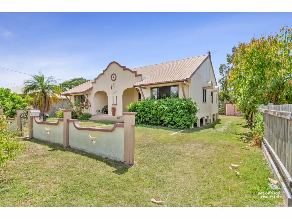 Allenstown 4房  Duplex!!!  Flat Walking Distance to Allenstown Shopping, Schools, Transport.....