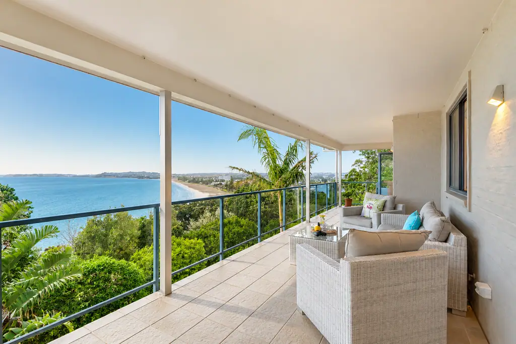 Orewa 7 Bedroom A Coastal Masterpiece with Panoramic Sea Views