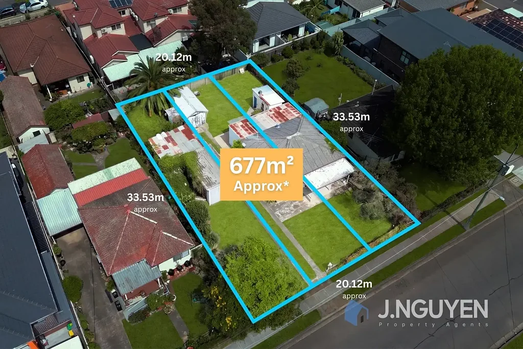 Canley Heights 3कमरा Landmark Development Opportunity, 3 Lots & Zoned R3