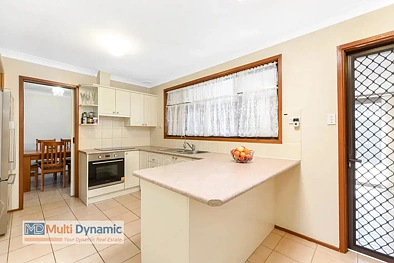 56 Hopping Road, Ingleburn, NSW 2565, 3 slaapkamers, 1 badkamers, House