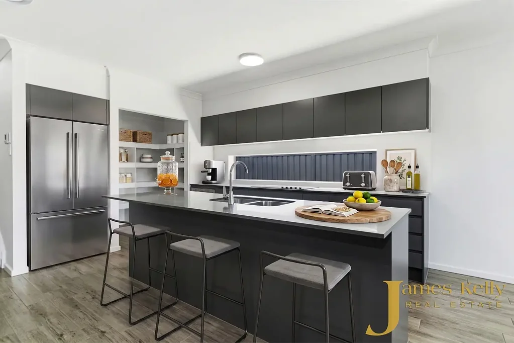 Brand New Spacious Family Home!! AVAILABLE NOW!! DEPOSIT TAKEN