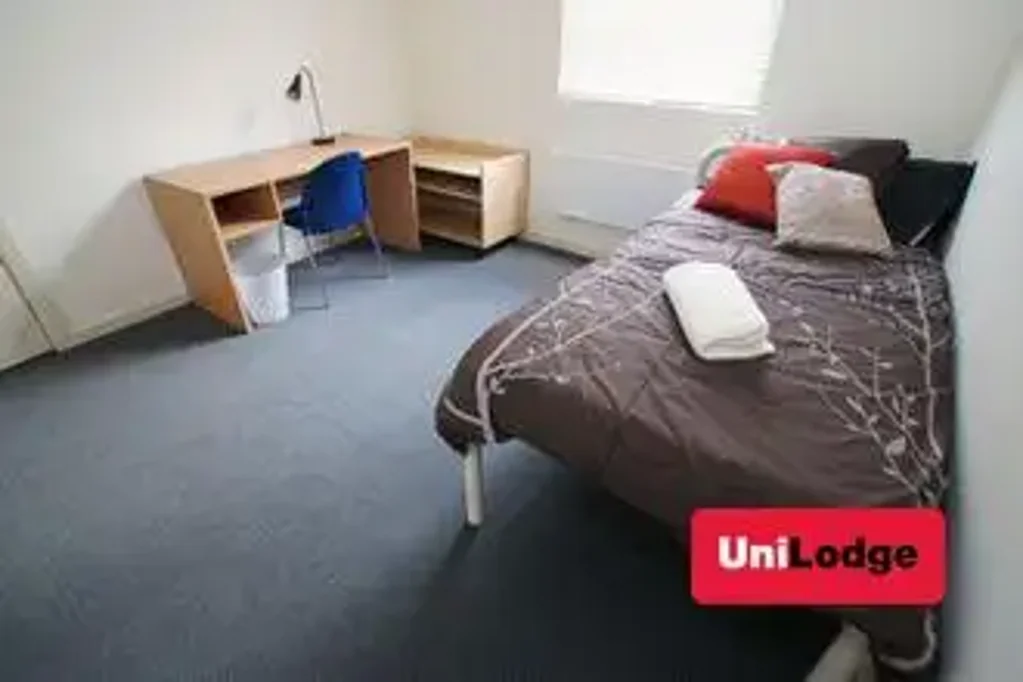 Melbourne 2침실 2 beds and a carpark for $380-415,000!