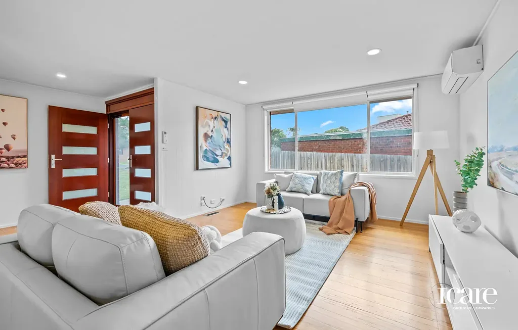 Notting Hill 3房 Brentwood学区房 725sqm宽地 精美砖木宅 自然采光足 私享花园景 高品质硬木地 全新冷暖系统 步行公交大学 购物便利生活 Sunlit, Renovated Family Home in Prime Notting Hill Location