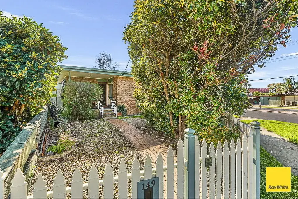 2 BEDROOM GEM IN HOSPITAL PRECIDENT