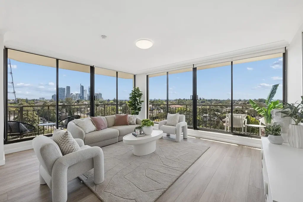 Artarmon 2Zimmer Recently Renovated North-East Sanctuary with Stunning Panoramic Views