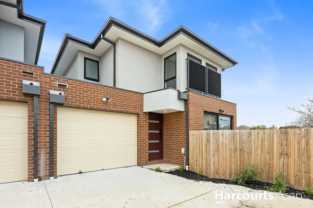 Dandenong 4બેડરૂમ Brand New Townhouse in Prime Dandenong Location!