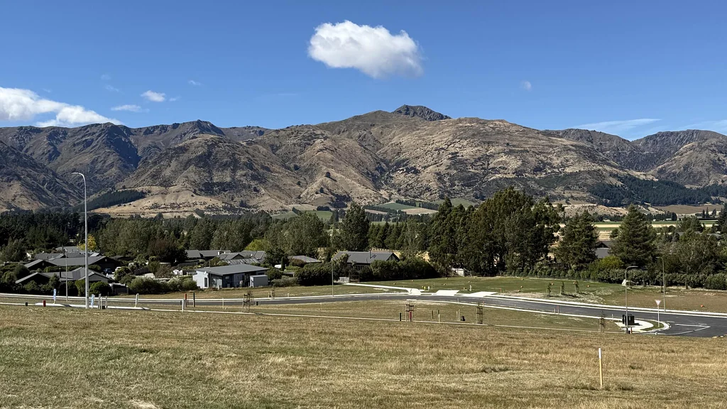 Lake Hawea Price reduced - Title now issued