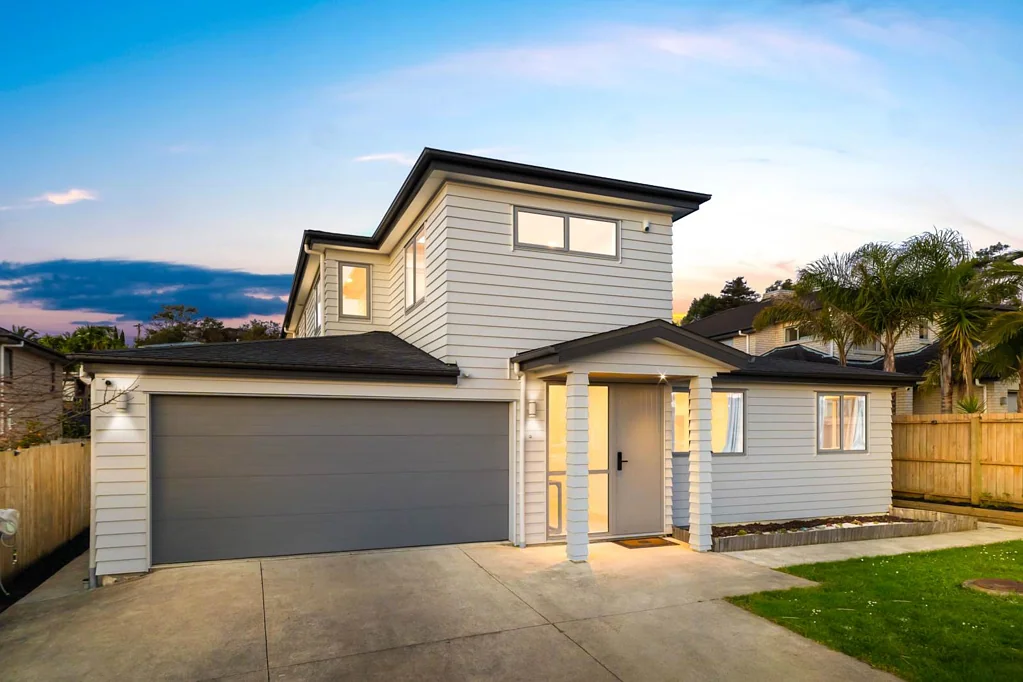 Pinehill 6Kwarto Sun-Drenched & Versatile Living in Rangi Zone