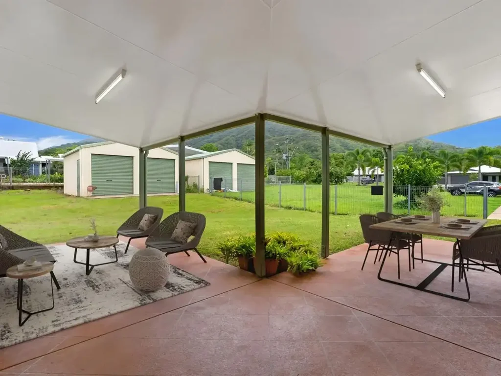 Spacious Family Home with Pool, Shed & Room for All the Toys