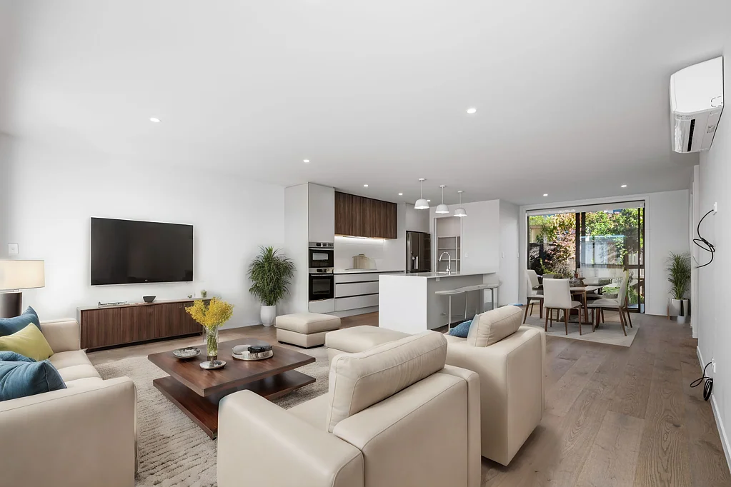 Tauranga Central 3部屋 Three Levels of FREEHOLD Luxury Living!