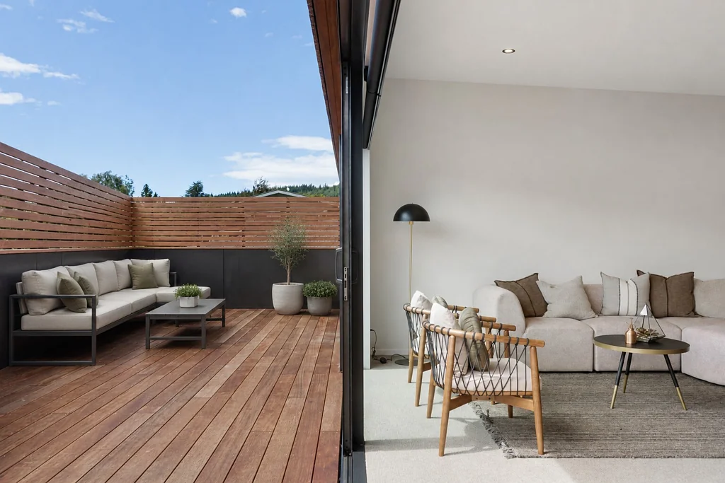 Wanaka 4房  Easy care - an opportunity here
