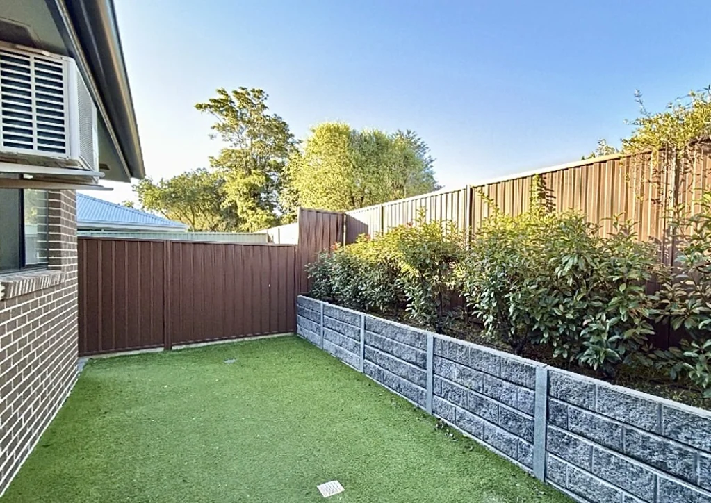 Stylish & Spacious Granny Flat - Convenient Location