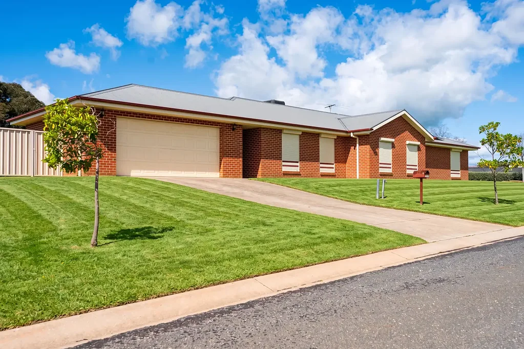 Wahgunyah 4房  Expansive Family Living on a Rare 1,620m² Corner Allotment
