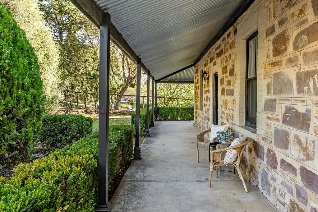 Mount Barker 3침실 KINGSDOWN | Where eras cross in a spirited country cottage.