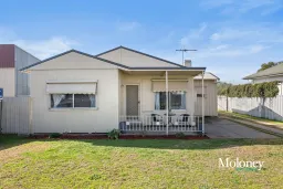 54 STEEL ST, Corowa