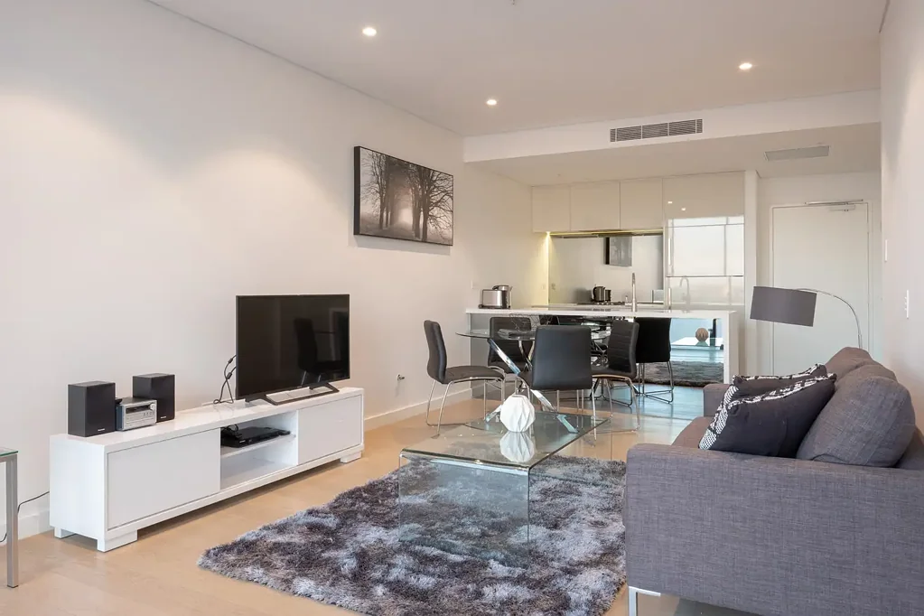 Ultra-contemporary one bedroom apartment
