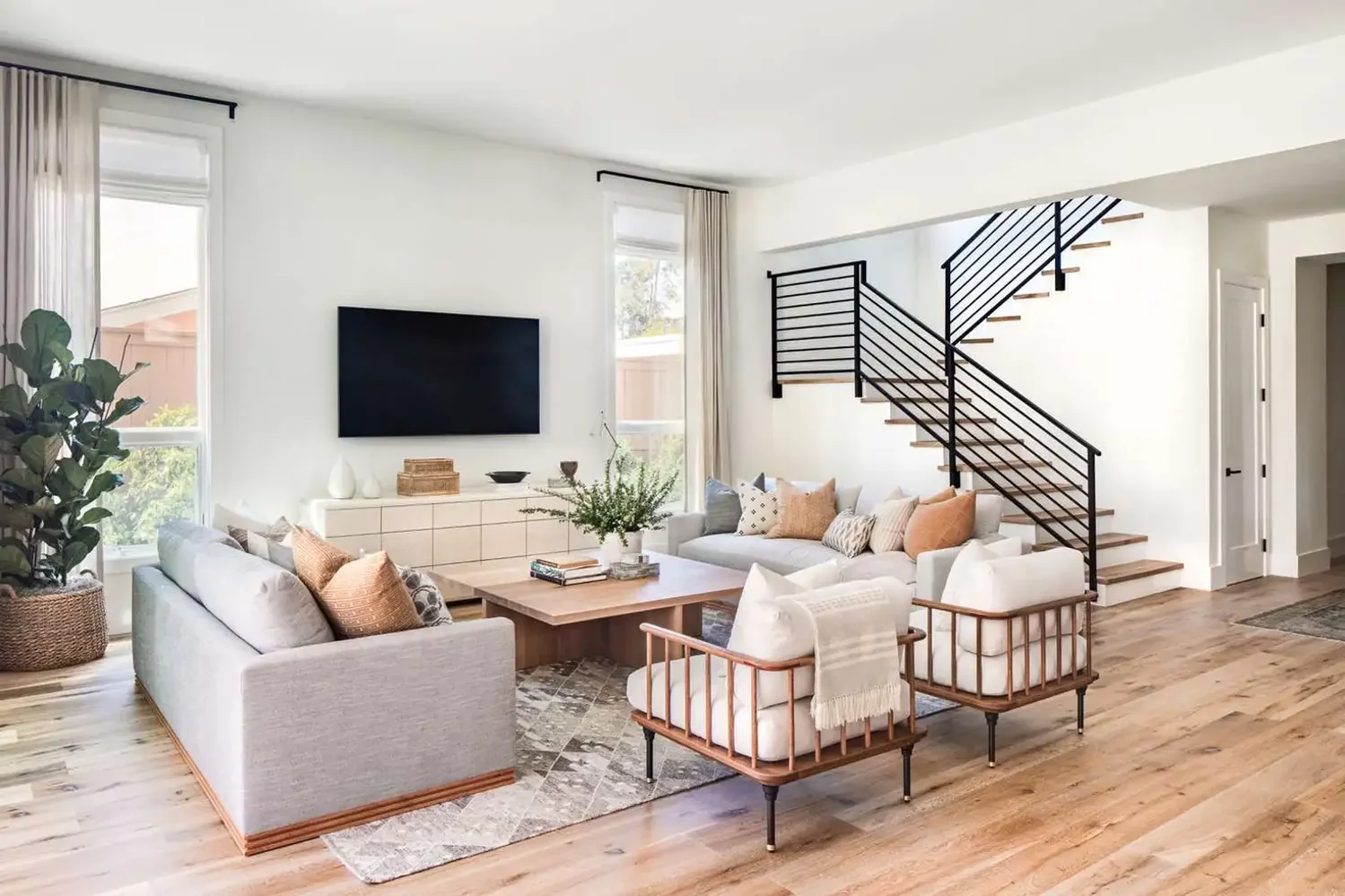 地址保密, Clayton, VIC 3168, 4房, 3浴, Townhouse