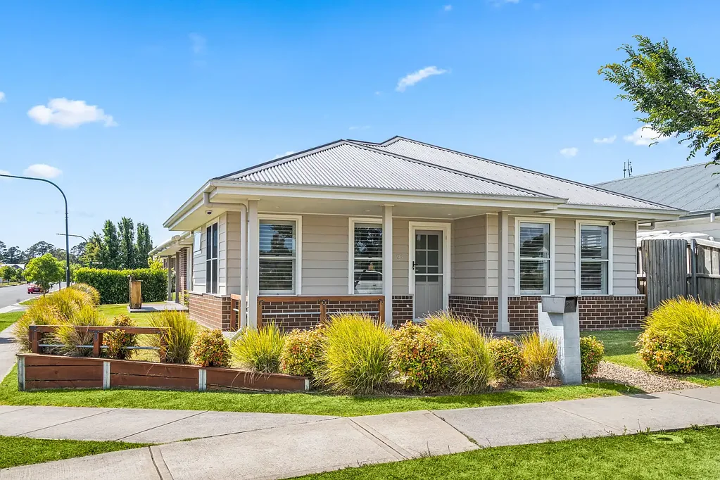 24 George Cutter Avenue, Renwick, NSW 2575