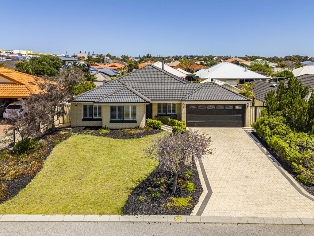 33 Fleming Parkway, Clarkson, WA 6030