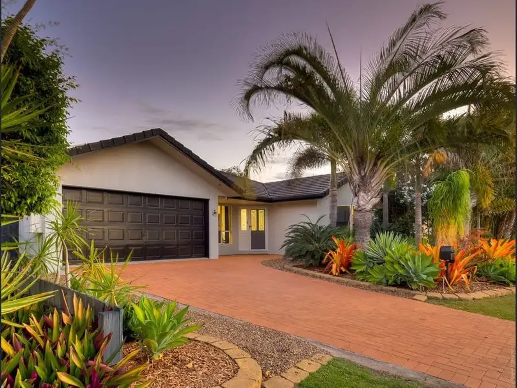 Kawungan 4房  Spacious Family Living on a Generous 801m² Block