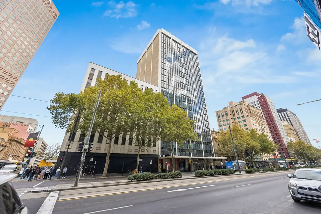 Adelaide 2 Bedroom A Rare Blend of Space, Lifestyle & CBD Convenience!