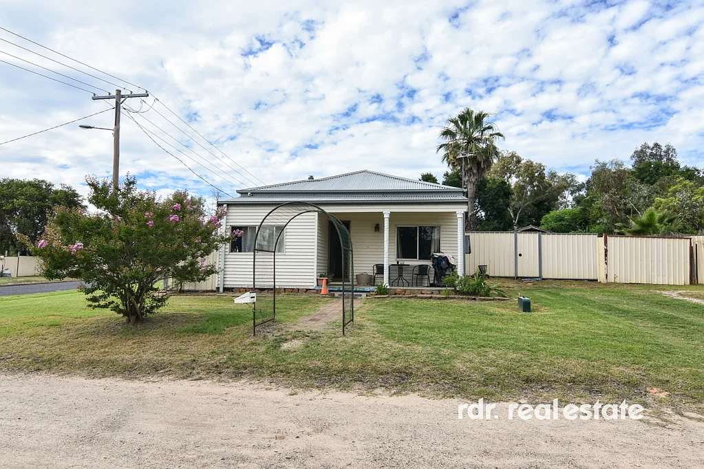 Warialda 3房  GREAT HOME ON CORNER BLOCK