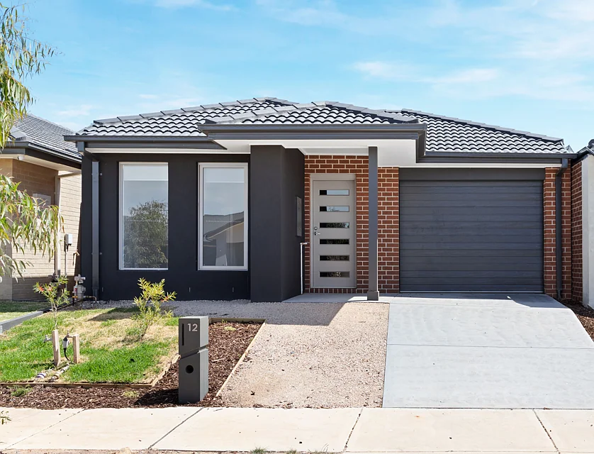 12 Cobungra Rd, Weir Views, North West Melbourne, 4房, 2浴, House