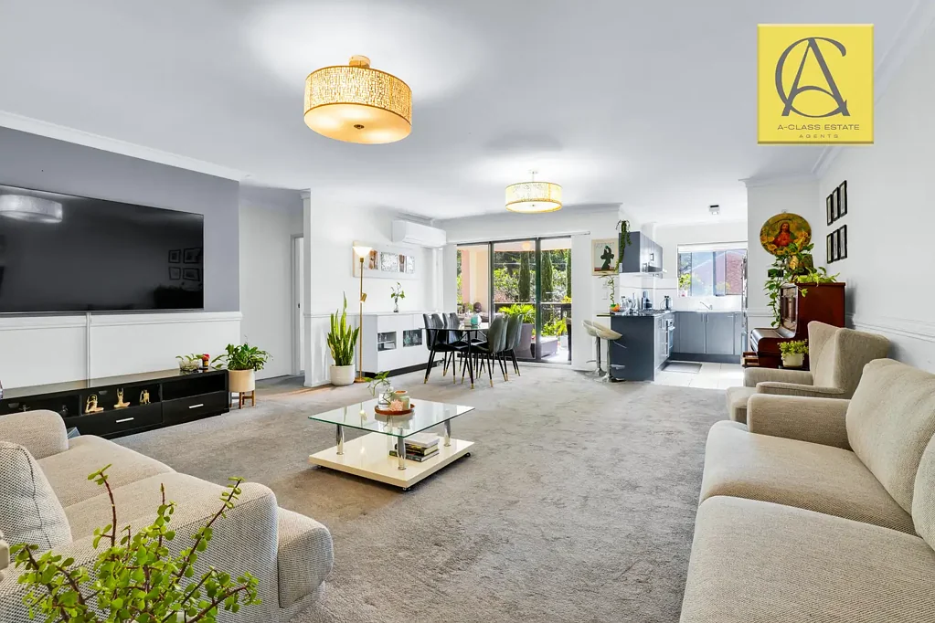 North Parramatta 3ਬੈੱਡਰੂਮ Spacious 3-Bedroom Ground Floor Unit with Oversized Entertainer's Balcony & Dual Parking
